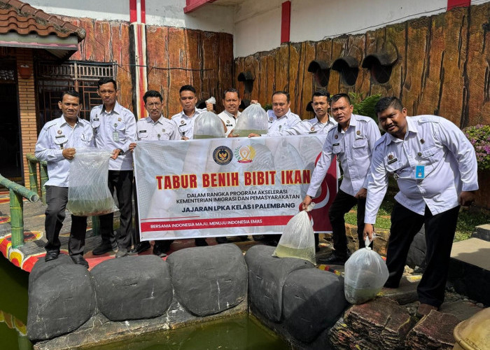 LPKA Kelas I Palembang Tebar Benih Ikan Bawal, Wujud Nyata Dukung Program Ketahanan Pangan