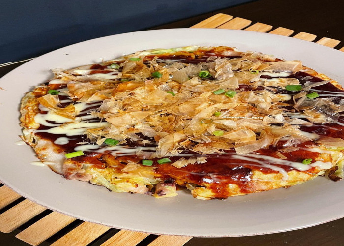 Pengalaman Sosial Jepang Dengan Hidangan Khas  Jepang Okonomiyaki