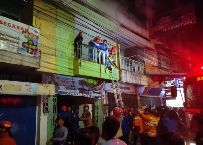 Penyebab Kebakaran Ruko Mebel di Jalan Segaran Palembang Diduga Akibat Korsleting Listrik