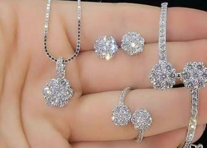 Kilau Anggun Emas Putih dengan Desain Teardrop yang Makin Digemari