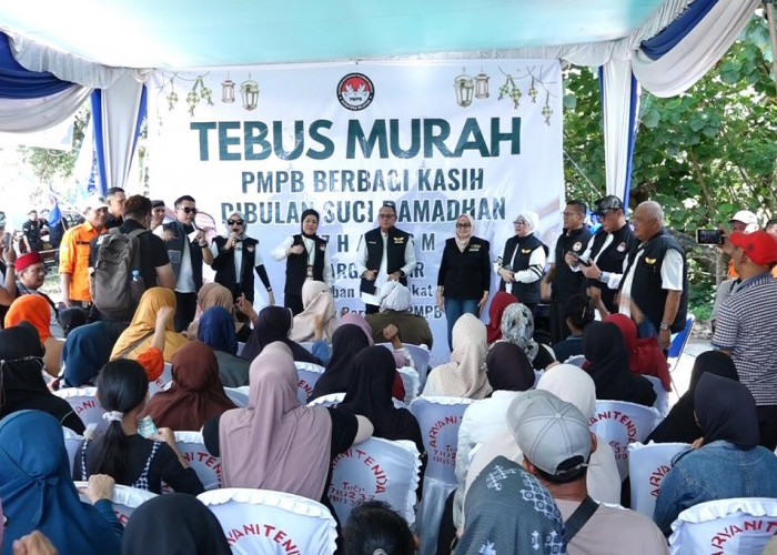 PMPB Sumsel Berbagi Kasih di Bulan Ramadan, Ketua Umum Berikan Umroh Gratis untuk Warga