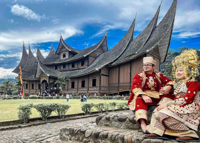Istano Basa Pagaruyung, Menyusuri Keindahan Warisan Budaya di Sumatera Barat