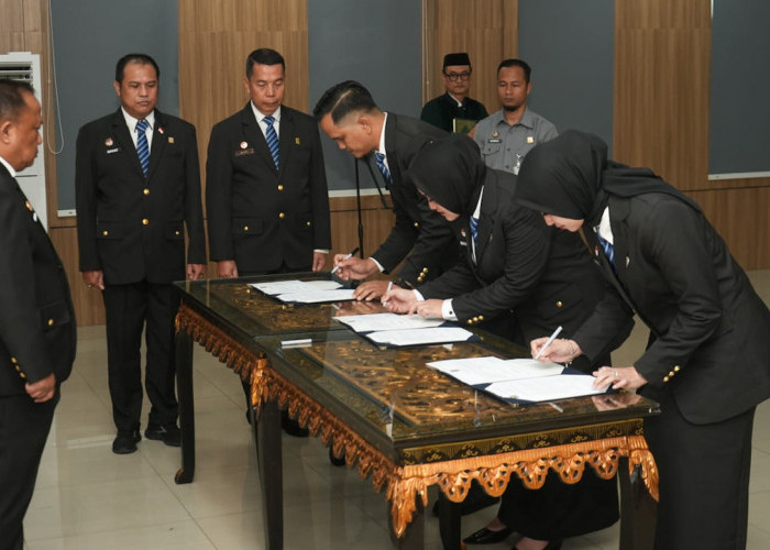 Kakanwil Kemenkum Sumsel Lantik 3 Pejabat Fungsional Analis Hukum, Upaya Dorong Penguatan Kajian Regulasi