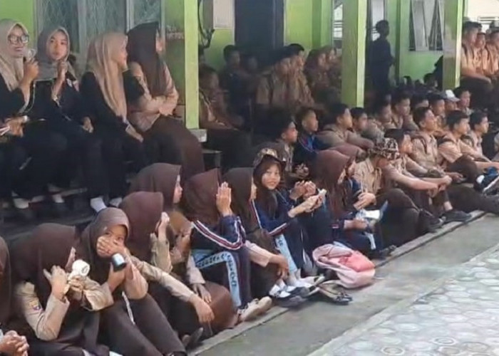 Masih Mogok Belajar, Siswa SMKN 1 Meranjat Minta Kepala Sekolah Dicopot