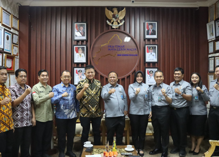 Kakanwil Kemenkum Sumsel Audiensi dengan Bupati OKU Timur, Perkuat Komitmen Bantuan Hukum bagi Masyarakat