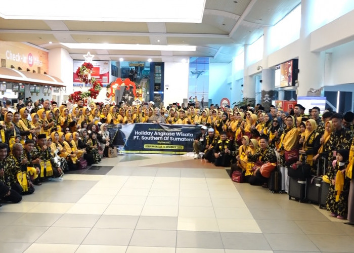 Holiday Angkasa Wisata Berangkatkan 200 Jemaah Umroh Paket 9 Hari via Lion Air