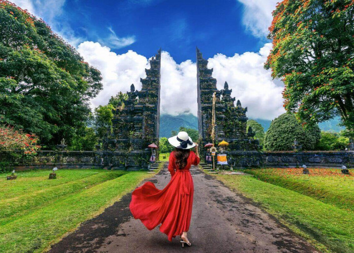 Keindahan Alam, Seni dan Kebudayaan yang Sublim di Monkey Forest Ubud Bali