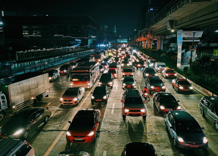 Malam Tahun Baru Bebas Macet? Yuk, Atur Strategi Biar Momenmu Tetap Seru!