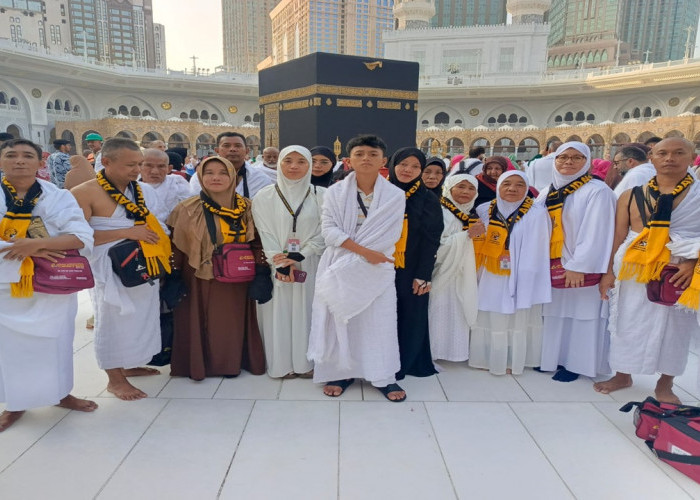 Tawaf Wada Penuh Air Mata, 433 Jemaah Umroh Holiday Angkasa Wisata Pamitan dari Tanah Suci