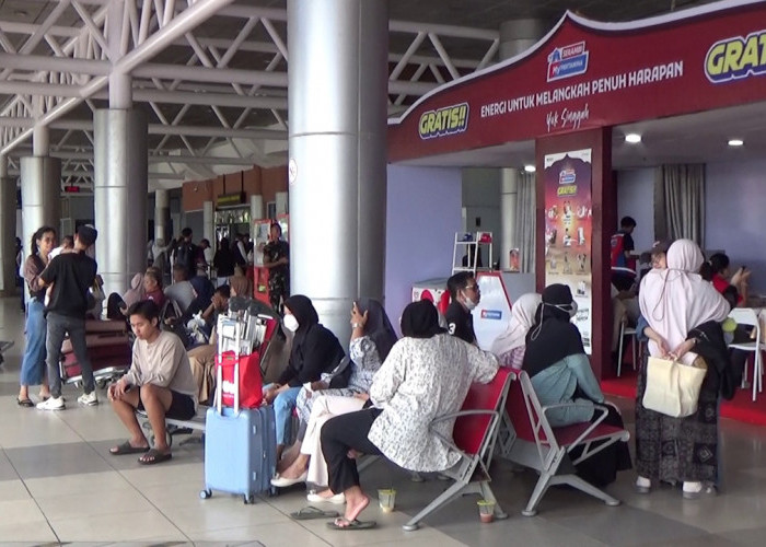Arus Balik Gelombang Kedua, Bandara SMB II Palembang Masih Dipadati Penumpang