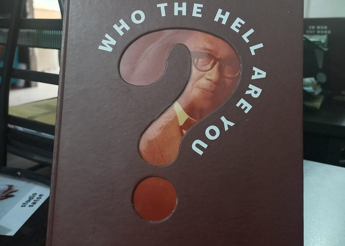Ringkasan Bab 1 : Buku Who The Hell Are You, By Helmi Yahya. Setiap Orang Perlu Personal Branding.