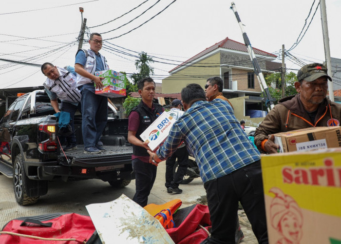 BRI Peduli Banjir Jabodetabek, Aksi Cepat untuk Ringankan Beban Warga Terdampak Banjir