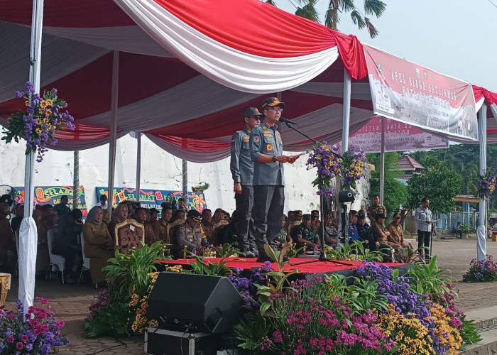 Pastikan Pemilu Kondusif, Pj Walikota Palembang Ratu Dewa Pimpin Apel Siaga Satlinmas Kota Palembang 