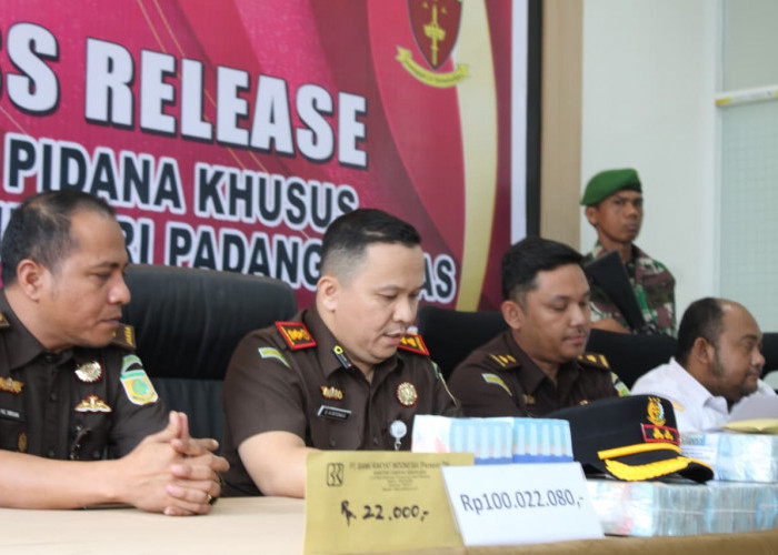 Kejari Padang Lawas Tetapkan 2 Tersangka Dugaan Korupsi Dana Sawit Rakyat