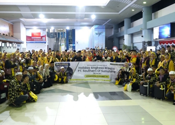 Holiday Angkasa Wisata Kembali Berangkatkan 213 Jamaah Umroh Paket 12 Hari By Lion Air