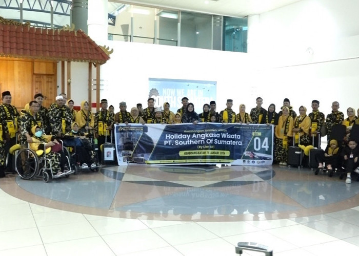 Holiday Angkasa Wisata Kembali Lepas 180 Jemaah Umroh Paket 13 Hari Lion Air