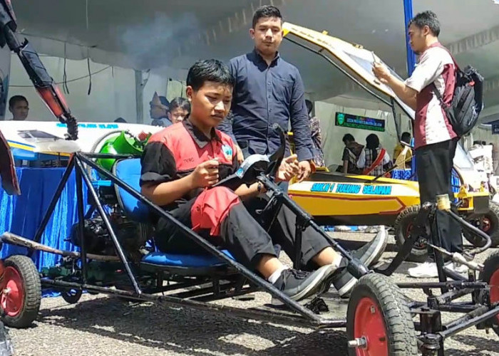 Mobil Berbahan Bakar Gas Ciptaan Pelajar SMK Dipamerkan