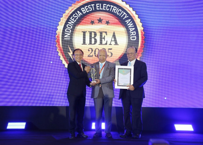 Akselerasi Transisi Energi PLN Peroleh Apresiasi pada Ajang IBEA 2025