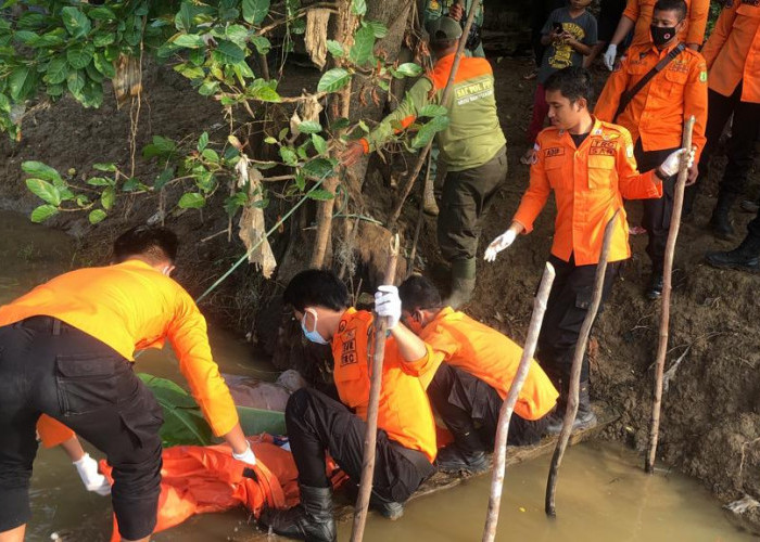 Warga Temukan Sesosok Mayat Mengapung di Sungai Musi