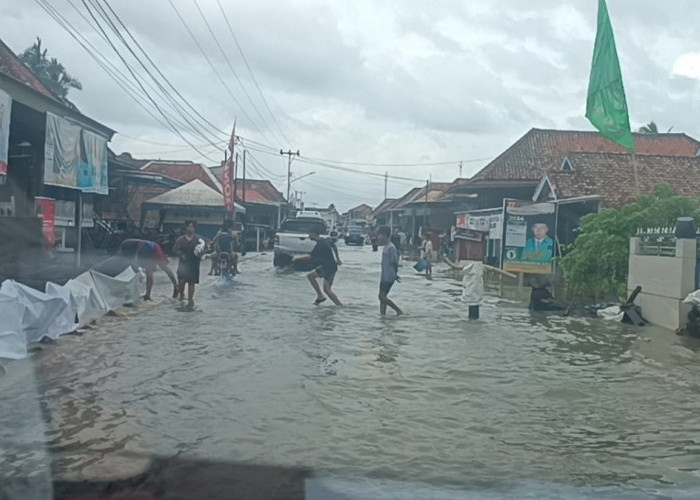 Jalur Sekayu Lubuk Linggau Ditutup Akibat Banjir, Air Genangan Setinggi Paha Orang Dewasa