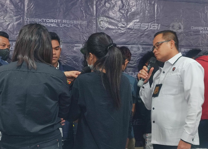 Polisi Tangkap 2 Gadis Kasus Duel Celurit di TPU Palembang, Ini Kronologinya!
