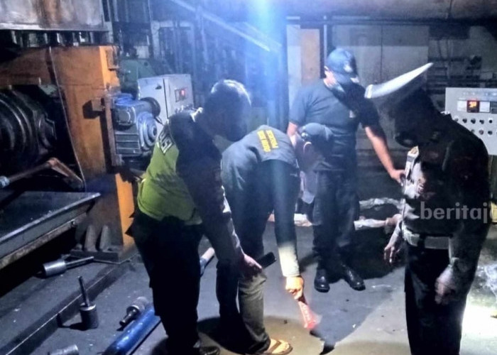 Viral! Memaksa Kerja Saat Sedang Sakit, Seorang Pekerja Pabrik Ditemukan Meninggal di Dalam Gudang