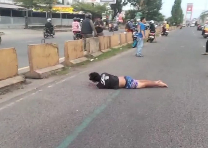 Pejalan Kaki Tabrak Pengendara Motor di Palembang, Ternyata Ini Penyebabnya !