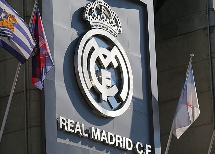 Sejarah Dunia Sepak Bola, Presiden dan Kerajaan Turun Tangan untuk Namai Real Madrid!