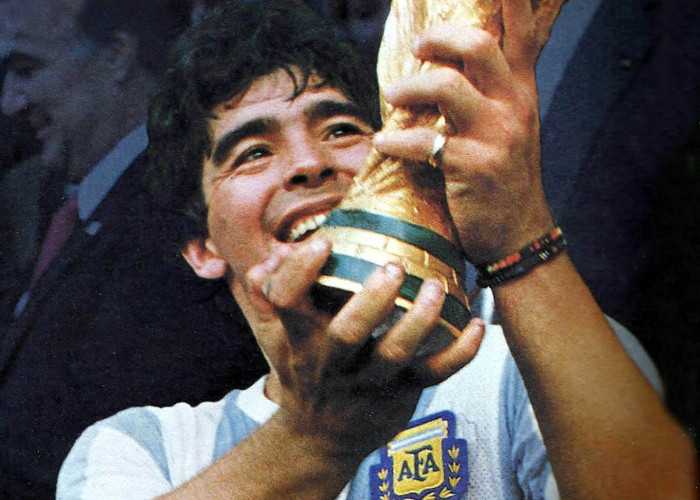 Diego Maradona: Legenda Sepak Bola Dunia yang Abadi