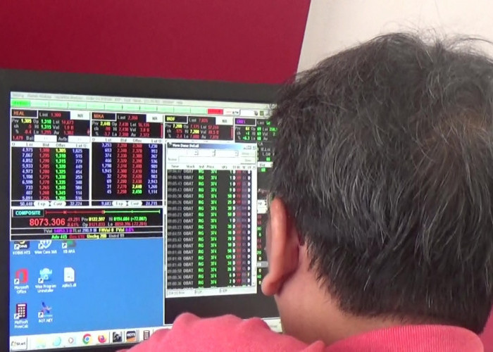 IHSG Bergerak Fluktuatif, Ditutup Menguat Tipis di Perdagangan Pagi