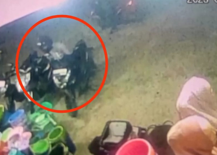 Motor IRT Raib Saat Belanja, Aksi Pencurian di Toko Mainan Anak Terekam CCTV