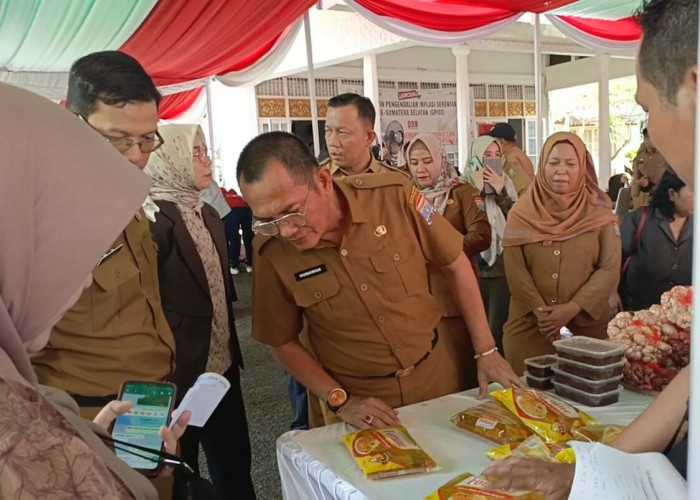 Pemkot Palembang Sediakan 8 Ton Beras pada Operasi Pasar Murah Serentak Se-Sumatera Selatan