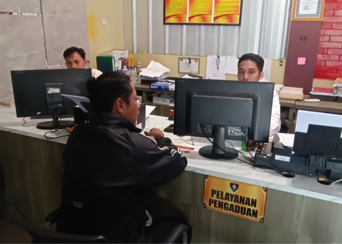 Sedang Berburu Penumpang, Driver Ojol Jadi Korban Perampasan Handphone di Atas Motor