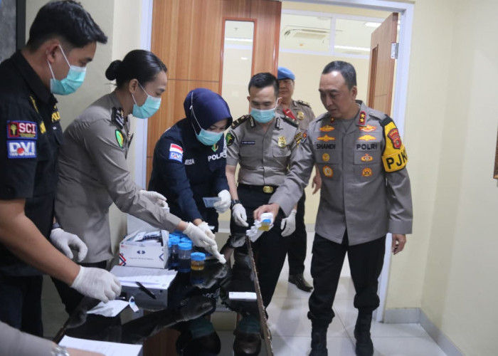 Pengawasan Internal Diperketat, Polda Sumsel Gelar Tes Urine Mendadak