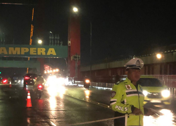 Remaja Tabrakan di Jembatan Ampera, Satu Tak Sadarkan Diri 