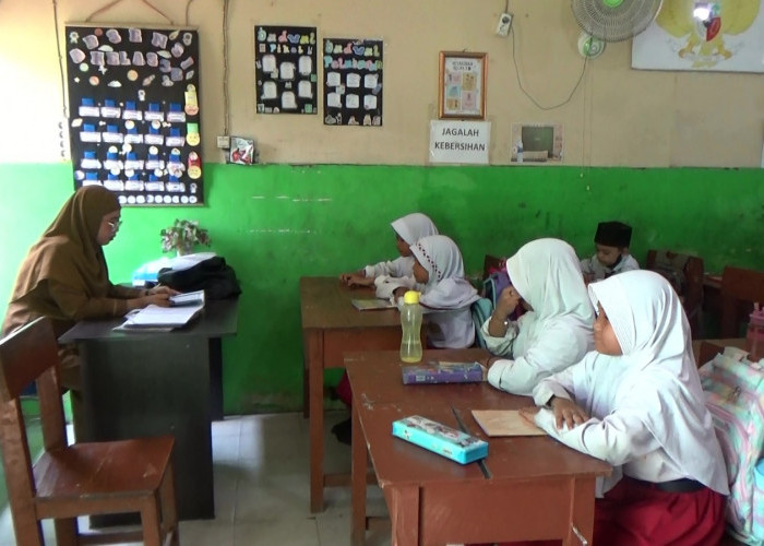 Angin Segar bagi Guru Honorer Palembang,  Bantuan Subsidi Upah Akan Segera Cair