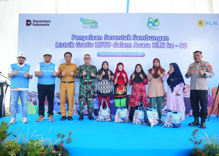 Semarak HLN ke-80, PLN UP3 Ogan Ilir Wujudkan Mimpi 11 Keluarga Pra-Sejahtera Lewat Program Light Up The Dream