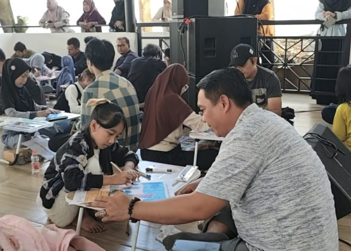 Lomba Mewarnai Bersama Ayah Meriahkan Hari Ayah Nasional ke-21 di Palembang