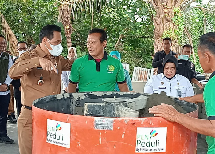 Limbah PLTU Muara Enim Jadi Paving Blok