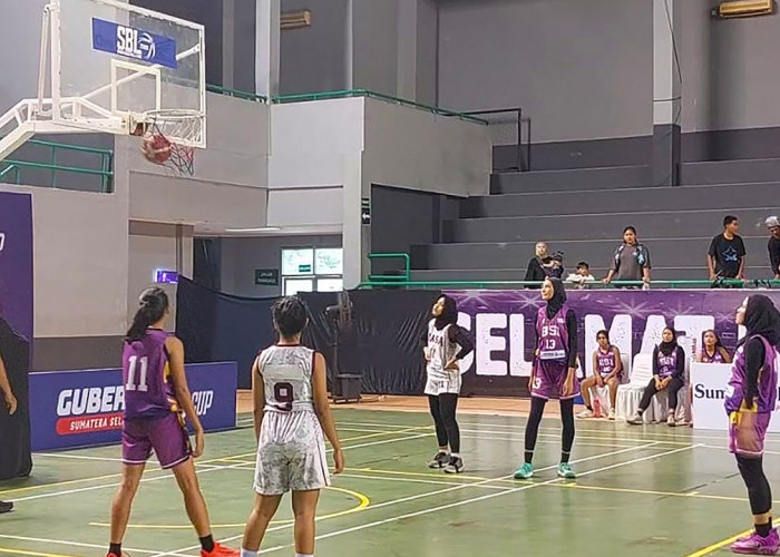 Tim Basket Putri SMA BSI Tumbangkan SMAN 10 Palembang di Ajang Piala Gubernur Sumeks Basketball League