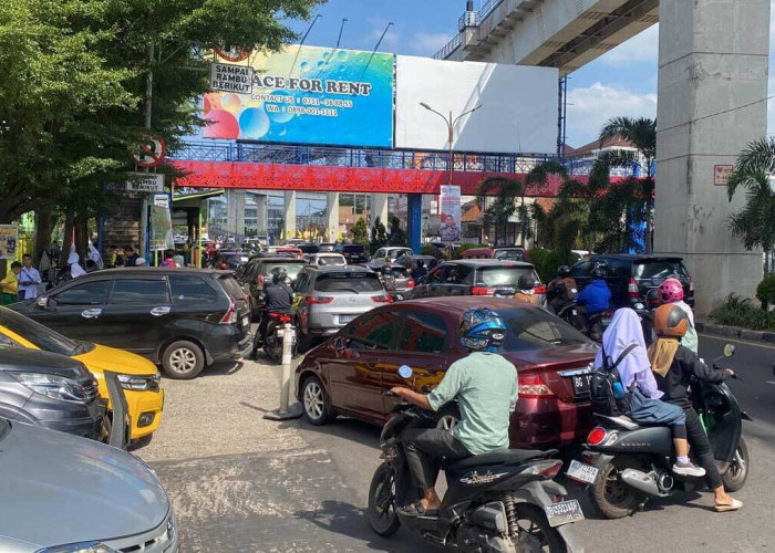 Jadi Biang Kemacetan, Pj Walikota Palembang Minta Tidak Parkir Mobil di Depan SD dan SMP Muhammadiyah