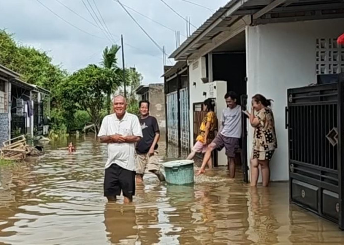 Ratusan Rumah di Permata 2 dan Mutiara Barangan Terendam Banjir, Warga Minta Solusi Permanen