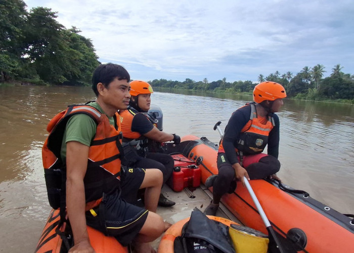 Perahu Pasutri Mengalami Kebocoran di Sungai Ogan, 1 Orang Tenggelam