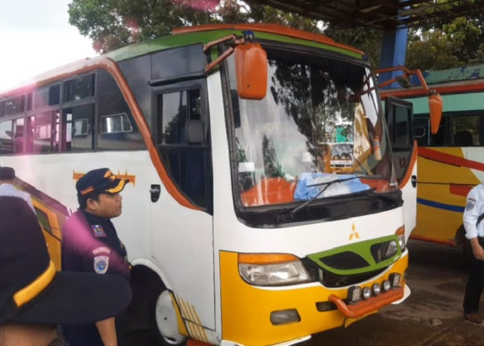 Puluhan Bus Kaleng Uji Kelayakan di Terminal 32 Indralaya, 6 Lolos