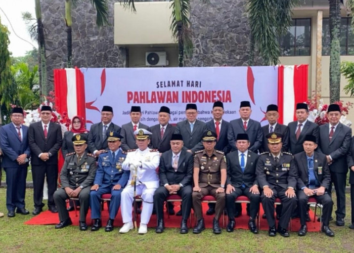 Sekda Palembang Pimpin Upacara Peringatan Hari Pahlawan 