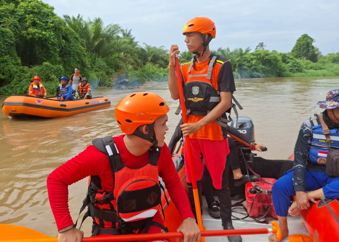 Basarnas Lakukan Pencarian Korban Kecelakaan Speedboat di Perairan OKI Saat Lebaran