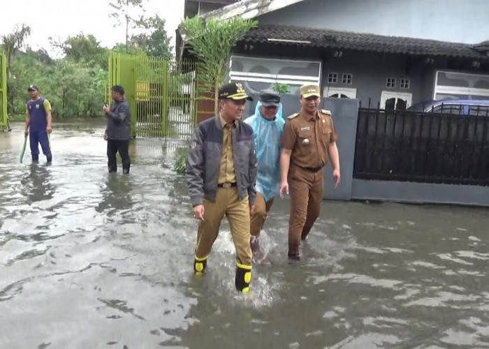 Ini yang Dikerjakan Pj Walikota Palembang Ratu Dewa Ketika Hujan dan Banjir Melanda
