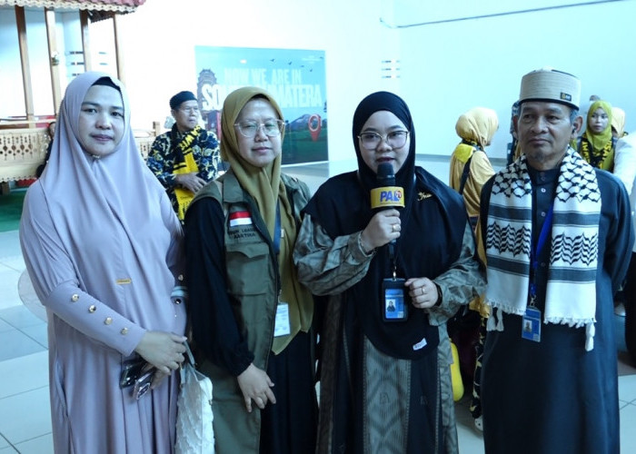 Holiday Angkasa Wisata Lepas Jemaah Umrah Paket 13 Hari Gunakan Saudia Airlines