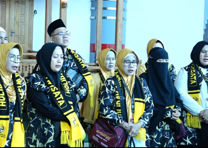 Holiday Angkasa Wisata Kembali Berangkatkan 45 Jemaah Umroh Plus Turki 12 Hari dengan Saudi Airlines