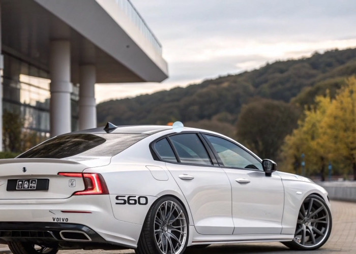 Volvo S60 2026 Hadir, Fitur Canggih dan Mewah yang Bikin Mobil Lain Minder
